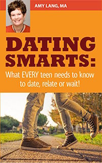 Dating Smarts by Amy Lang